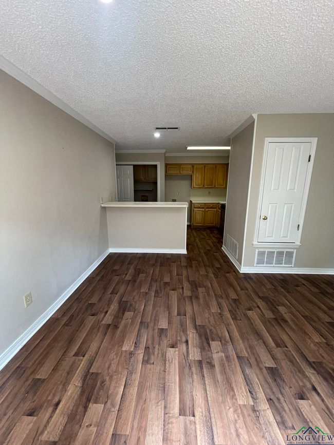 1206 Brandywine Dr, Townhouse with 3 bedrooms, 3 bathrooms and null parking in Longview TX | Image 7