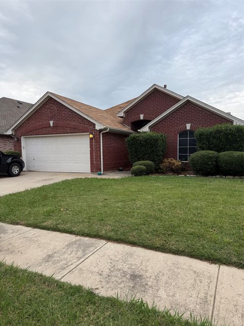 8574 Western Meadows Dr, Fort Worth, TX, 76244-7907 | Card Image