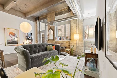 121-201 Carlaw Ave, Toronto, ON, M4M2S3 | Card Image