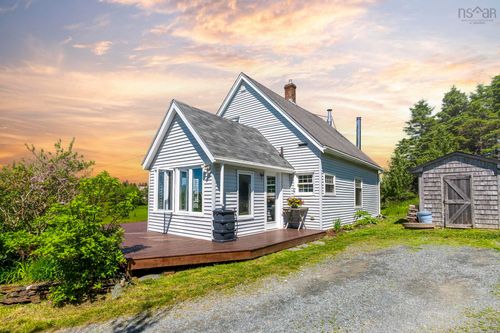 6176 Highway 207, Seaforth, NS, B0J2L0 | Card Image
