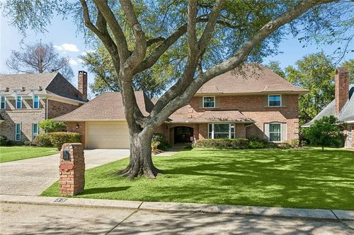 33 Chateau Rue Du Jardin St, Kenner, LA, 70065-2014 | Card Image