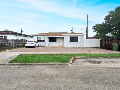 221 W 31st St, Hialeah, FL, 33012-5313 | Card Image