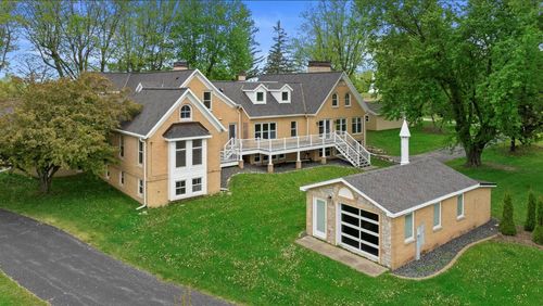 6600 N Ballard Road, APPLETON, WI, 54913 | Card Image