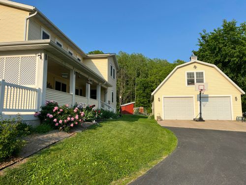 6556 Farmland Ave, Sparta, WI, 54656-4827 | Card Image