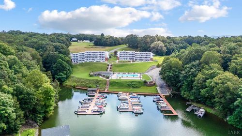 unit-208-1085 Bluewater Dr, Moneta, VA, 24121-3902 | Card Image