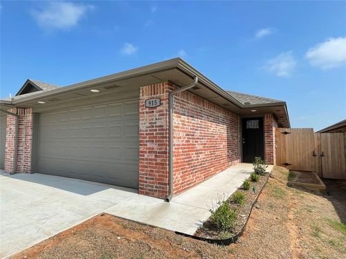 913 Coles Creek, Yukon, OK, 73099 | Card Image