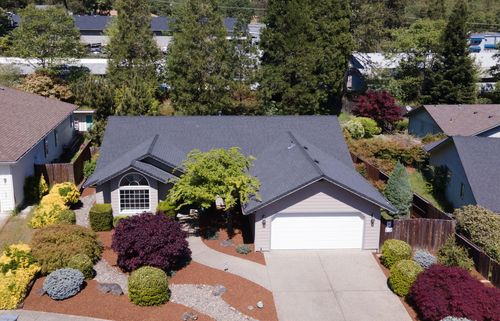 204 Nw Sinclair Drive, Grants Pass, OR, 97526 | Card Image