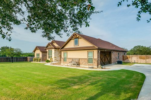 688 Double Gate Rd, Castroville, TX, 78009 | Card Image