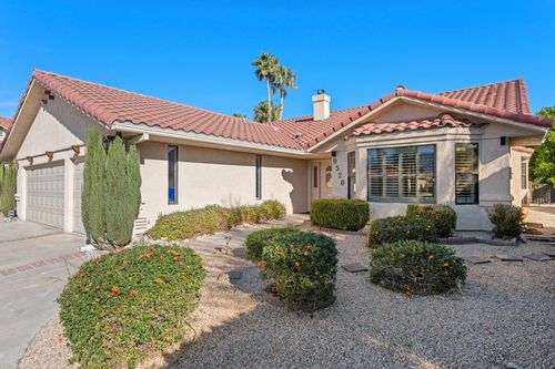 9520 Ekwanok Dr, Desert Hot Springs, CA, 92240-1315 | Card Image