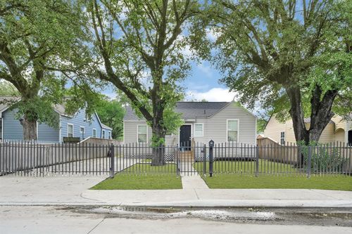 207 Wafer St, Pasadena, TX, 77506-2313 | Card Image