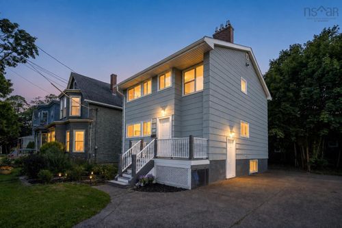 5537 Atlantic St, Halifax, NS, B3H1G6 | Card Image