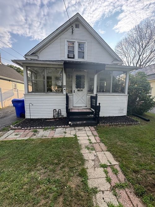21 Fullerton St, Springfield, MA, 01151-1320 | Card Image