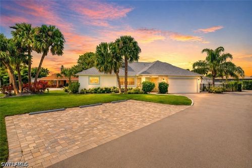 541 94th Ave N, Naples, FL, 34108-2969 | Card Image