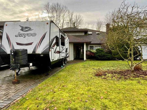 460 Glenbrook Dr, New Westminster, BC, V3L5J5 | Card Image