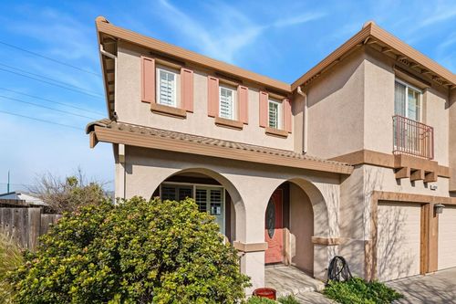 4068 Barn Hollow Way, Antioch, CA, 94509-6281 | Card Image