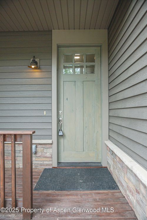 99 Redstone Dr, New Castle, CO, 81647-6706 | Card Image