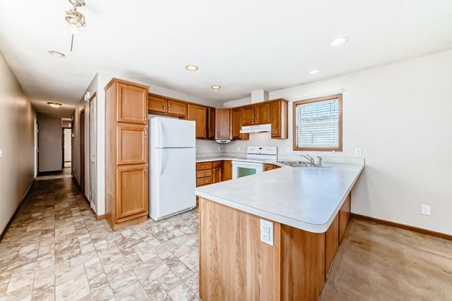 6 - 927 19 A Street, House other with 2 bedrooms, 1 bathrooms and 2 parking in Spruce View AB | Image 7