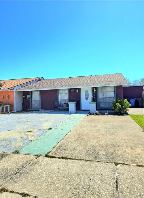 8589 Briar Grove Cir, TAMPA, FL, 33615-1454 | Card Image