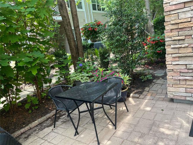 105 - 105 Carriage Ln, Condo with 2 bedrooms, 4 bathrooms and null parking in Plainview NY | Image 23