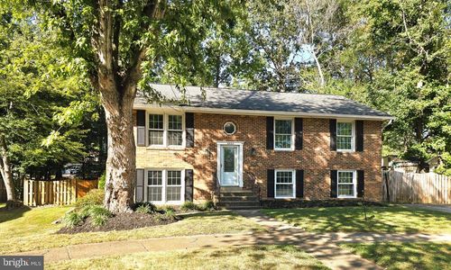 3802 Benson Ct, DUMFRIES, VA, 22025-1821 | Card Image