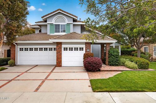 2220 Pebble Beach Trl, Oxnard, CA, 93036-7709 | Card Image