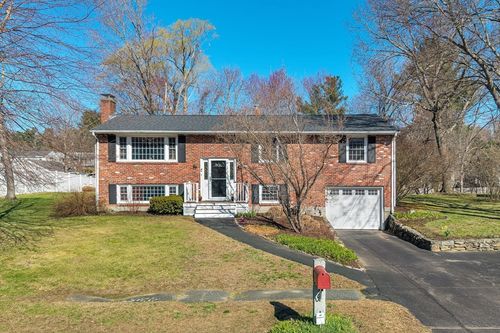 154 Holly Ln, Holliston, MA, 01746-2523 | Card Image