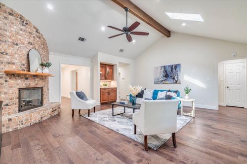 3916 Cordova Dr, Austin, TX, 78759-5050 | Card Image