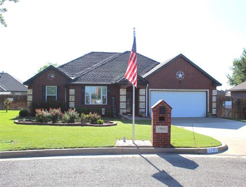1701 Antelope Trl, Stephenville, TX, 76401-6086 | Card Image
