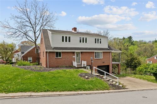 95 Colson Dr, Pleasant Hills, PA, 15236-4212 | Card Image