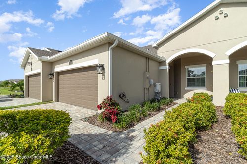 8124 Loren Cove Dr, Melbourne, FL, 32940-7829 | Card Image