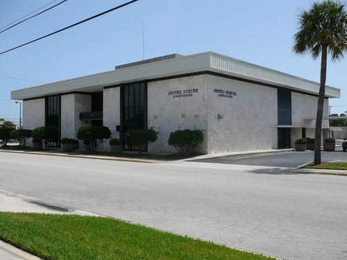 300 S 6th St, Fort Pierce, FL, 34950-4221 | Card Image