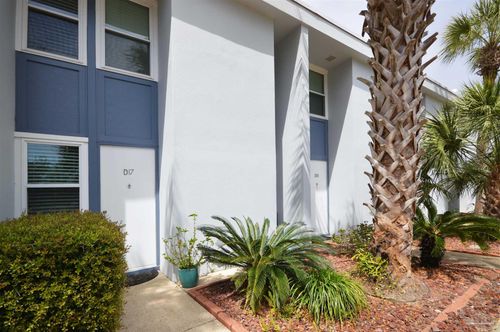 d17-201 Pensacola Beach Rd, Gulf Breeze, FL, 32561-4832 | Card Image