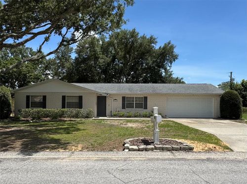 827 Strawberry Ln, BRANDON, FL, 33511-7533 | Card Image