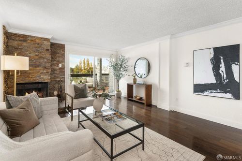 66 Eddystone Ct, Redwood City, CA, 94065-1233 | Card Image