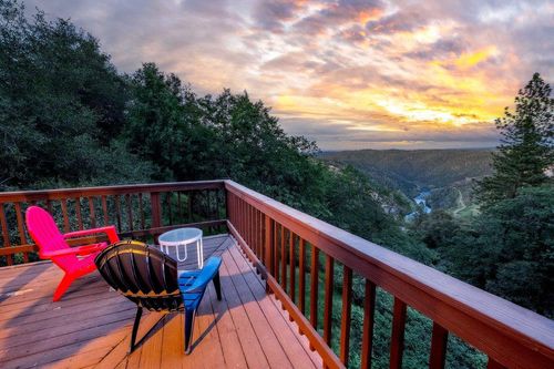 395 Riverview Drive, Auburn, CA, 95603 | Card Image