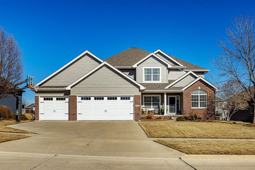 2309 Ne 11th St, Grimes, IA, 50111-4711 | Card Image