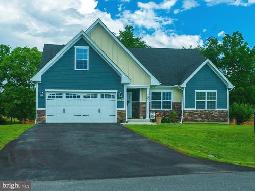 86 Green Bulrush Ct, SHEPHERDSTOWN, WV, 25443-1173 | Card Image