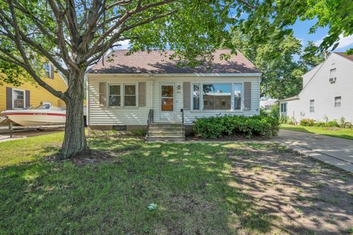 821 E 3rd St, Spencer, IA, 51301-5123 | Card Image