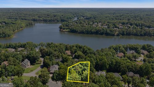 810 Southern Shore Dr, Peachtree City, GA, 30269-3228 | Card Image