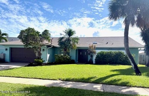 502 Bay Cir, Indian Harbour Beach, FL, 32937-4039 | Card Image
