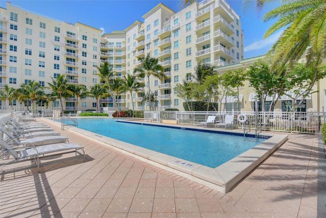 UNIT-104N - 450 N Federal Hwy, Townhouse with 3 bedrooms, 3 bathrooms and null parking in Boynton Beach FL | Image 39