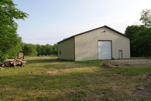 5061 Prater Boulevard, Naubinway, MI, 49762 | Card Image