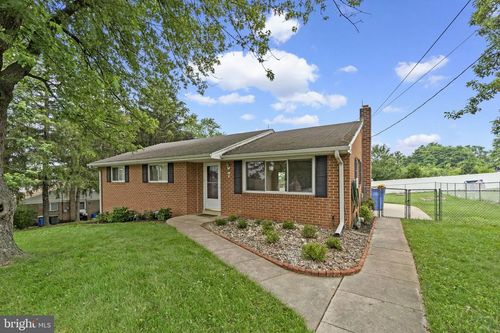 7 Jonathan Way, RED LION, PA, 17356-9262 | Card Image
