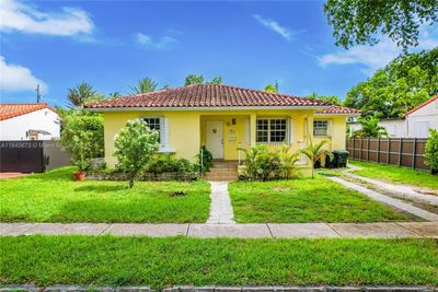 6356 Sw 14th St, House other with 3 bedrooms, 2 bathrooms and null parking in West Miami FL | Image 1