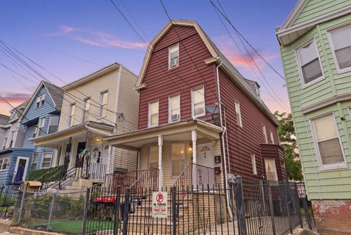 44 Dwight St, Jersey City, NJ, 07305-4110 | Card Image