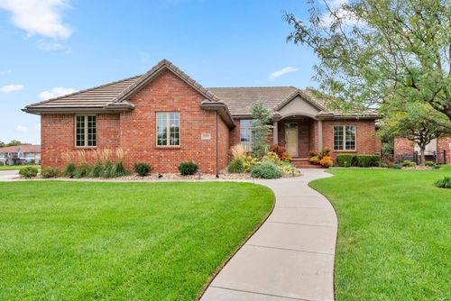 3201 W Bayview St, Wichita, KS, 67204-2383 | Card Image