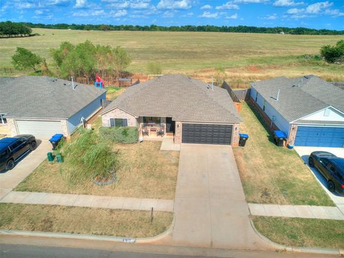 1325 Peridot Ln, Noble, OK, 73068-0047 | Card Image