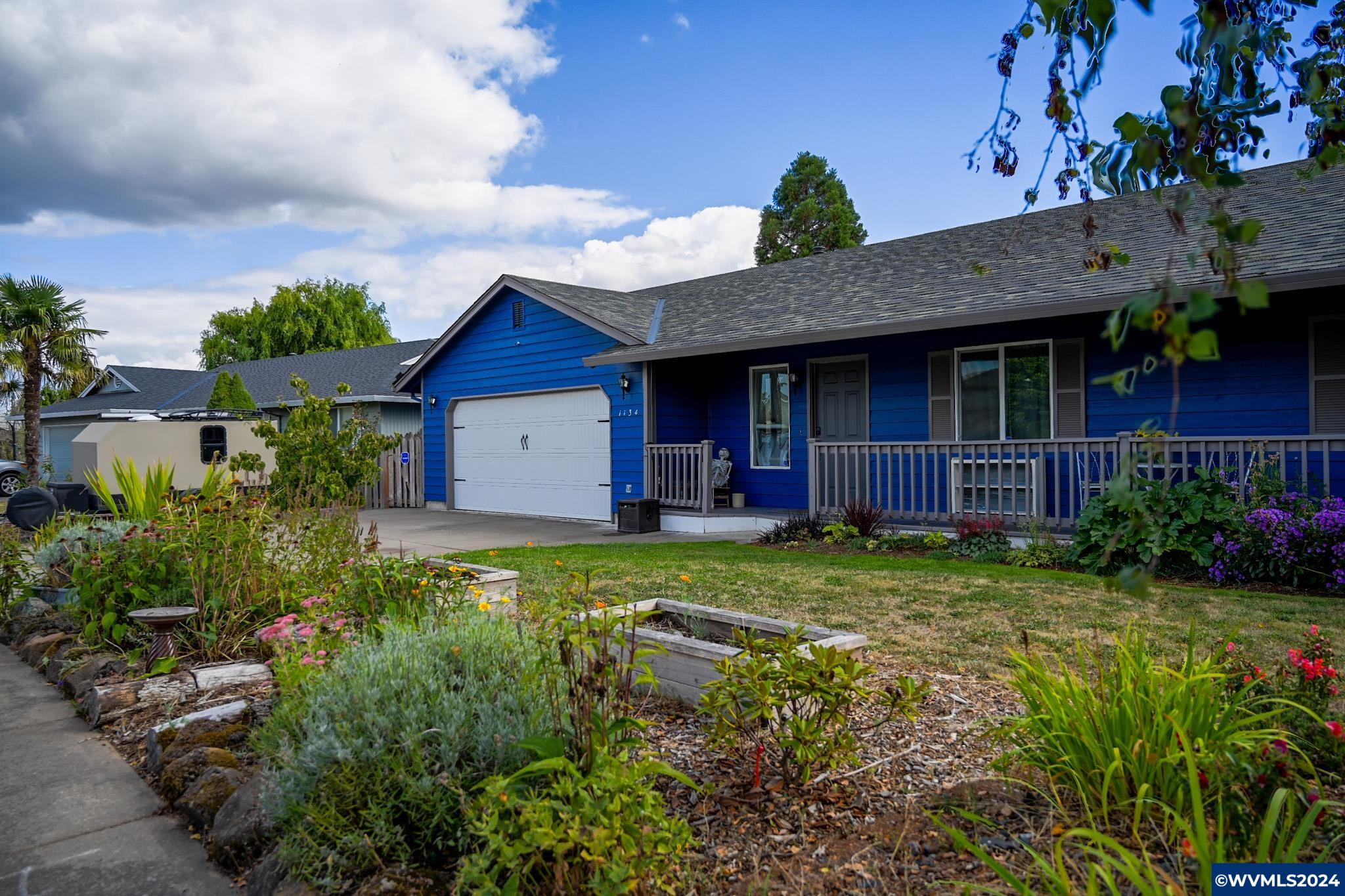 Hermanson St, Woodburn, OR 97071