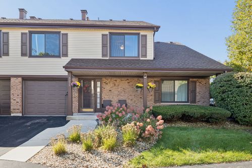 9239 Woodbury Ct, Orland Park, IL, 60462-2053 | Card Image