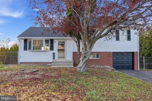 166 N Hawthorne Ave, LANGHORNE, PA, 19047-7415 | Card Image